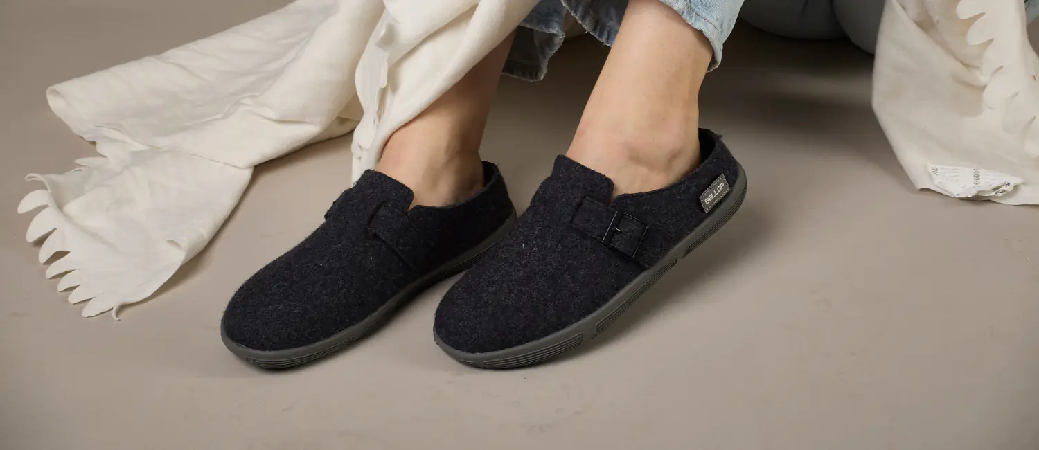Slipper, Hausschuh, Schwarz, Sohle, Gehkomfort
